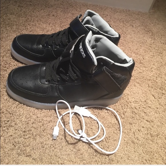 Light Up Hoverkicks - Picture 2 of 8